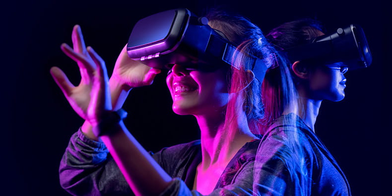 VR Goggles Set for Playing Virtual Casino Night Party Games