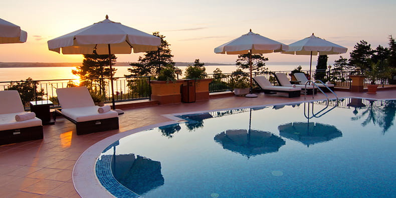 The Amazing Artificial Volcano at The Mirage Las Vegas